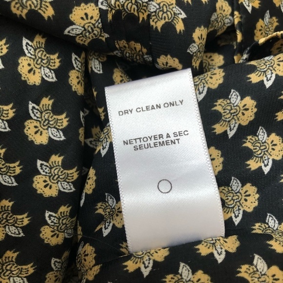 MISA Tbags Los Angeles Patterned Ruffle Blouse EUC - Picture 8 of 9